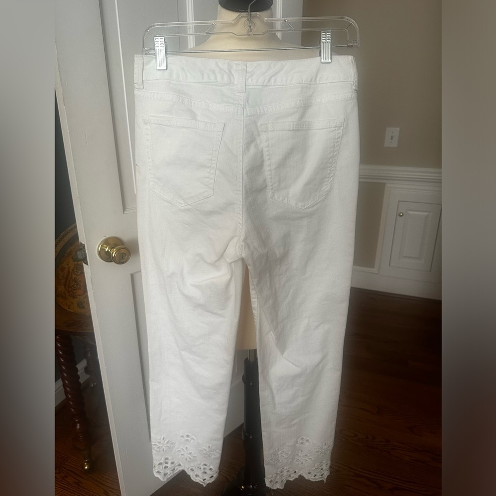 Charter Club Bristol Skinny Ankle Jeans - White with Scalloped Hemline Size 6